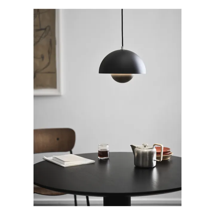Flowerpot VP1 Pendant Light, design by Verner Panton, 1968 | Black- Product image n°1