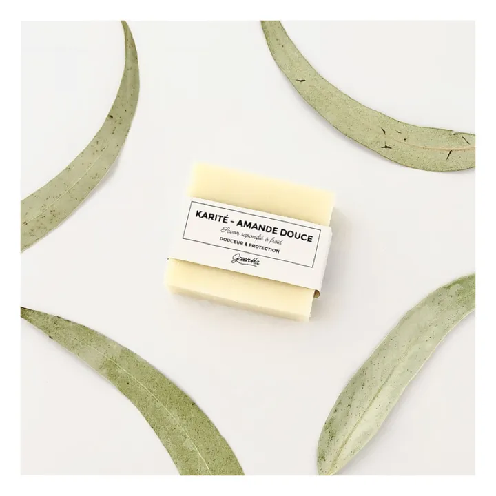 Savon pour peaux sensibles et bébé karité et amande douce - 100 g- Image produit n°1