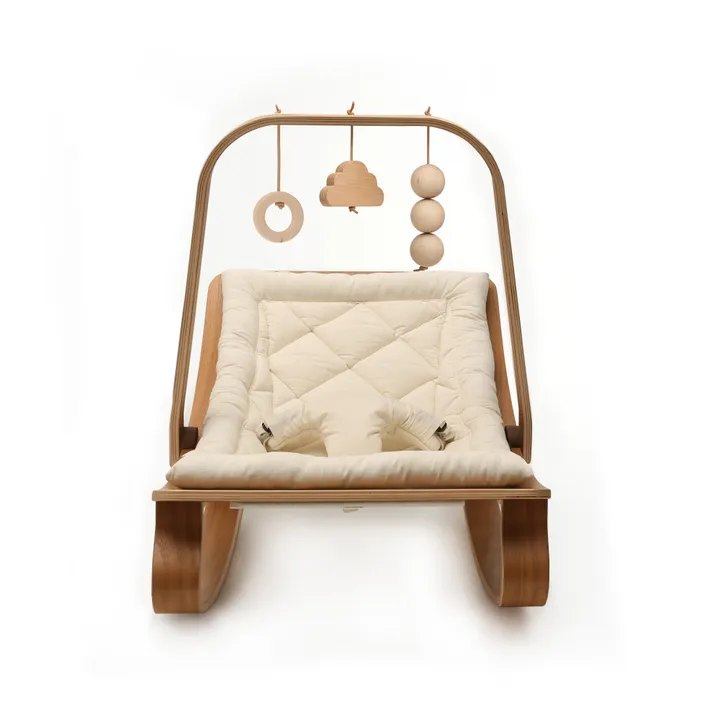 Arco de estímulo con sus juguetes para hamaca Levo | Walnut- Imagen del producto n°2