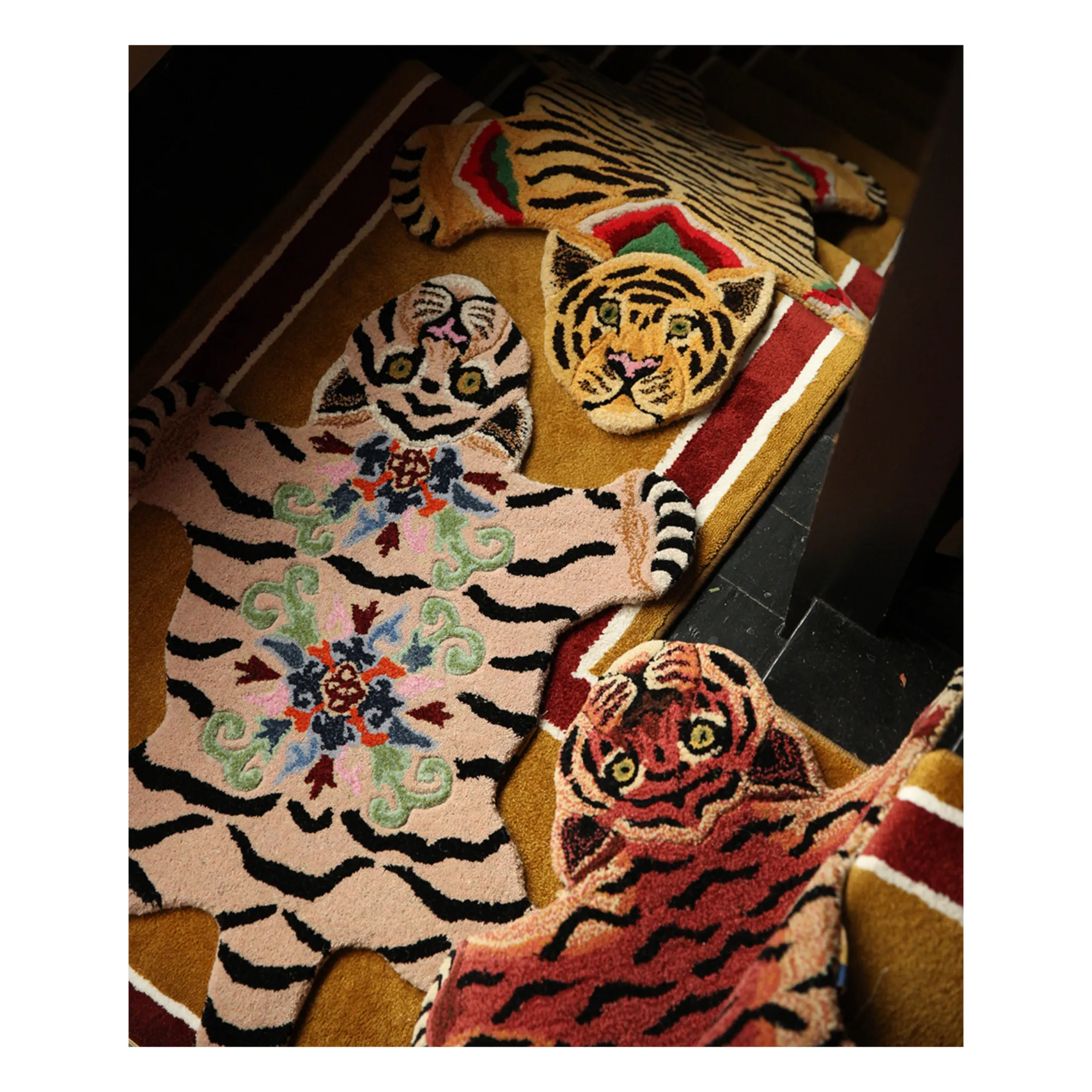 Tapis tigre Mahee Majestic en laine | Rose pêche- Image produit n°2
