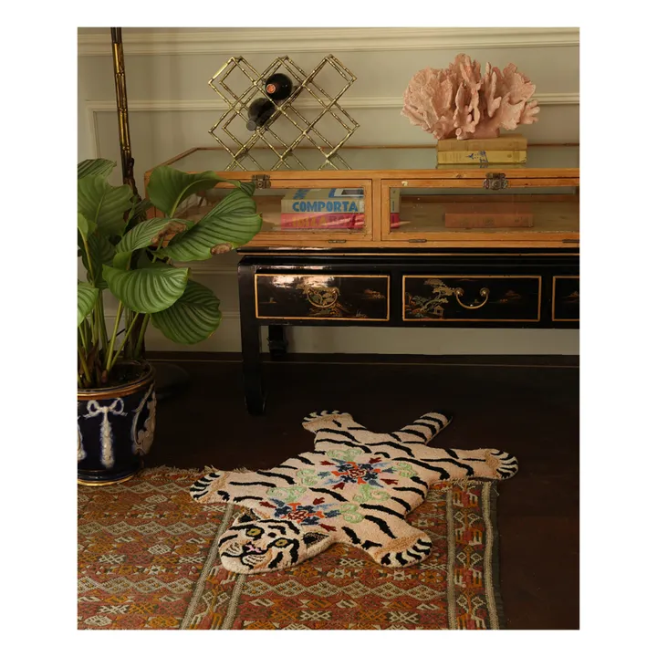 Tapis tigre Mahee Majestic en laine | Rose pêche- Image produit n°4