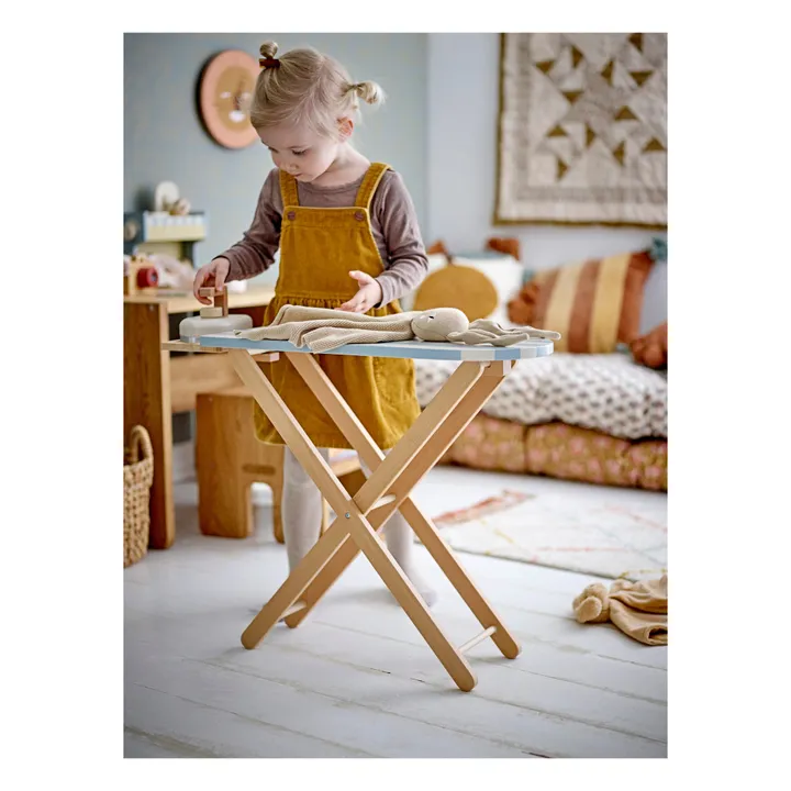 Table et fer à repasser- Image produit n°1