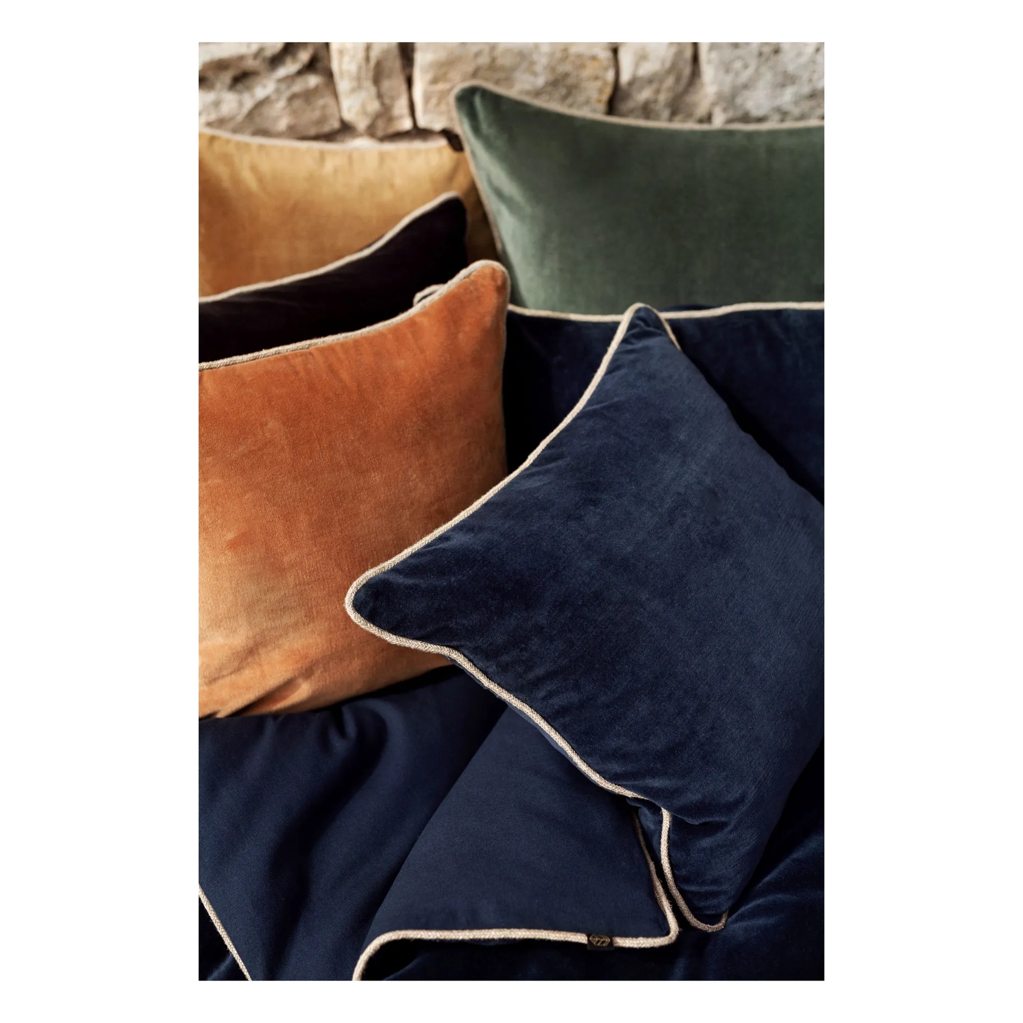 Housse de coussin en velours New Delhi | Encre- Image produit n°2