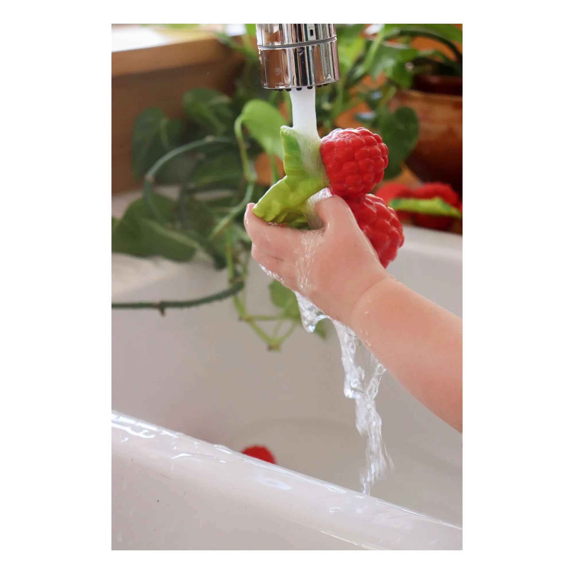 Valery the Raspberry teething ring- Product image n°8
