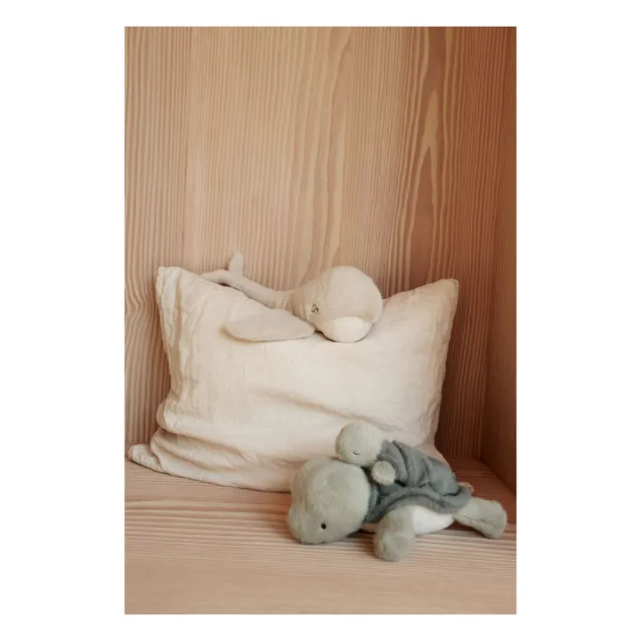 Peluche tortuga Berto con bebé | Faune green- Imagen del producto n°2