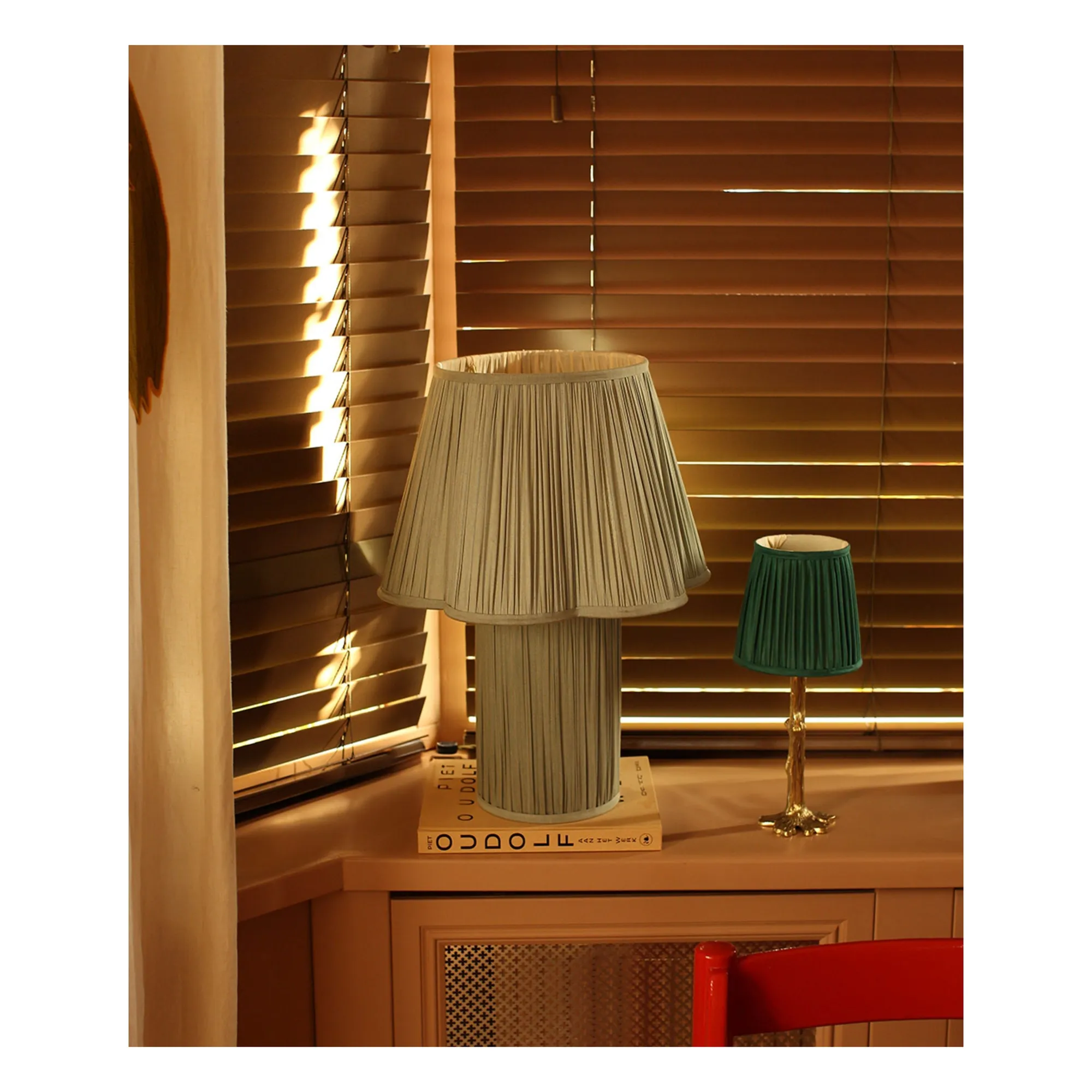 Lampe à poser en soie Myra | Sauge- Image produit n°8