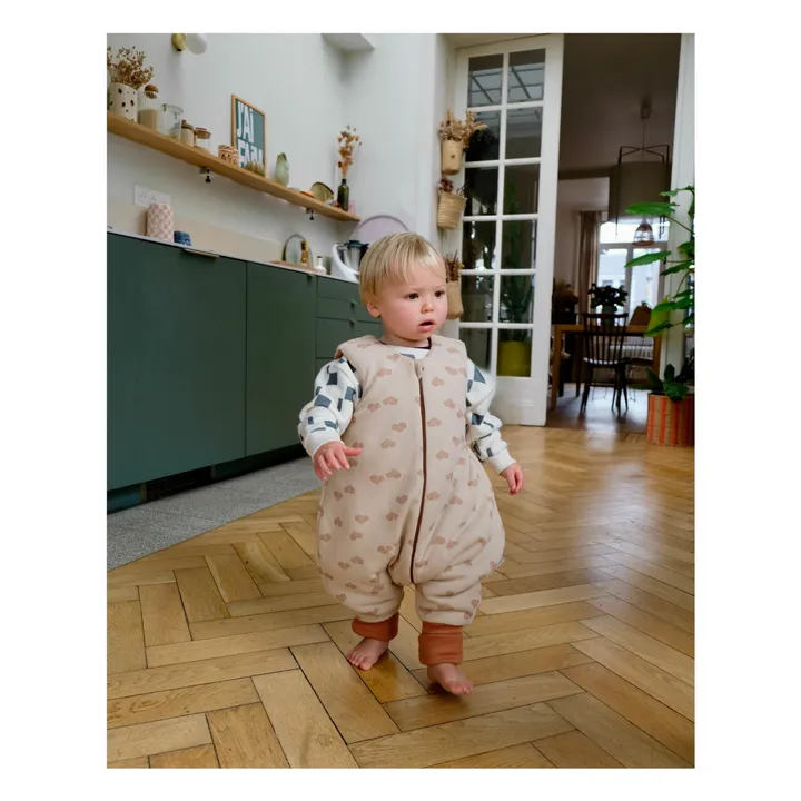 Gigoteuse à pieds en coton bio Cœur | Crème- Image produit n°0