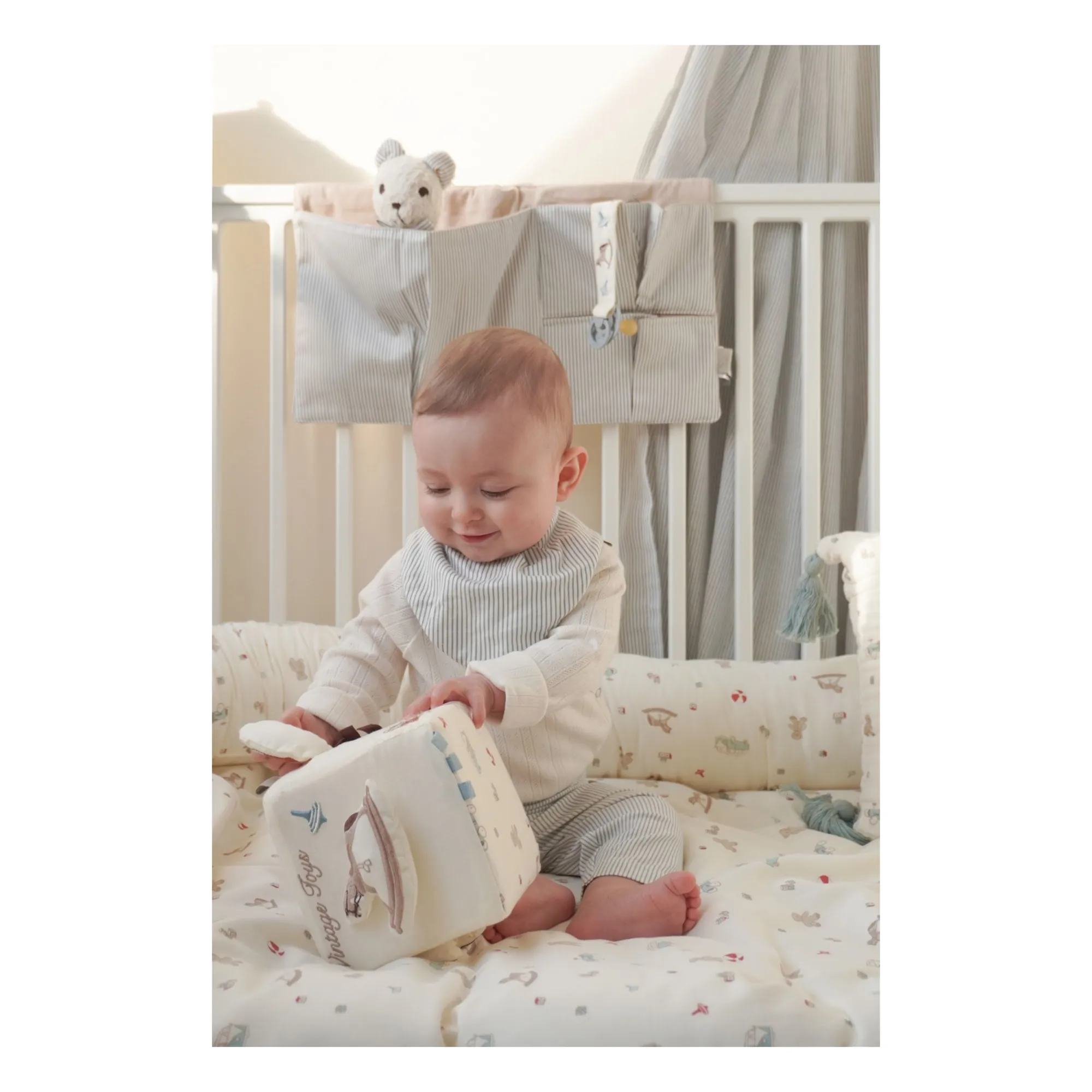 Cubo de actividades Vintage Toys | Beige- Imagen del producto n°1