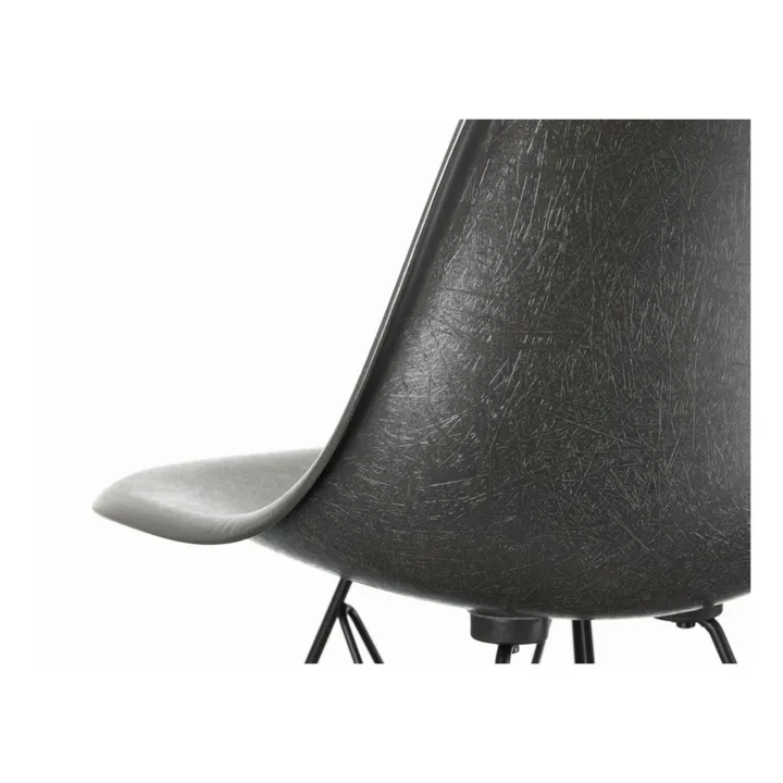 Chaise DSW Fiberglass - piètement en érable - Charles & Ray Eames | Eames Elephant Hide Grey- Image produit n°2