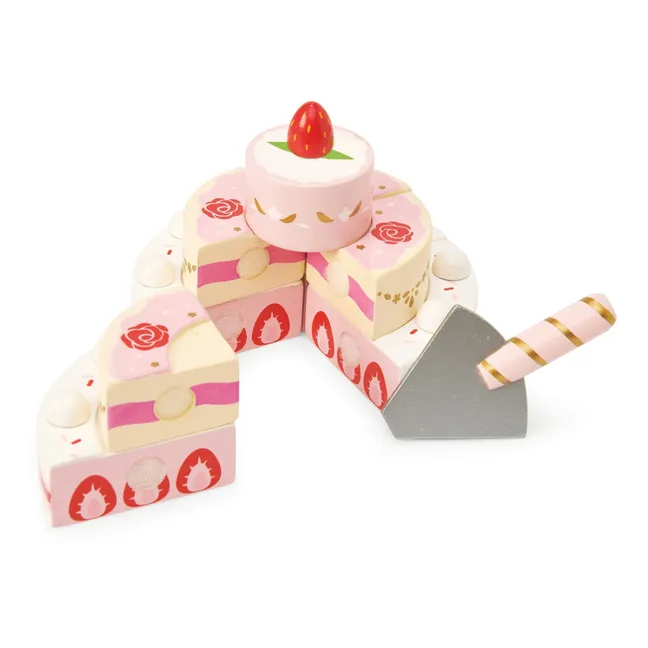 Wedding cake mit Erdbeeren