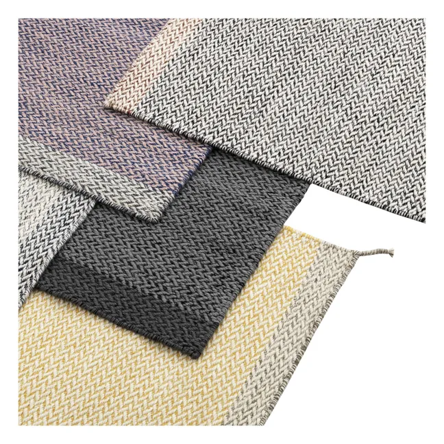 Wollteppich Ply