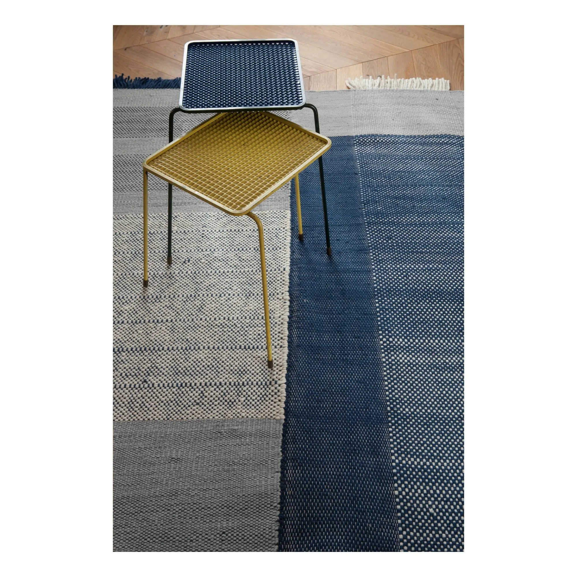 Tapis Tres, Elisa Padrón | Bleu- Image produit n°2