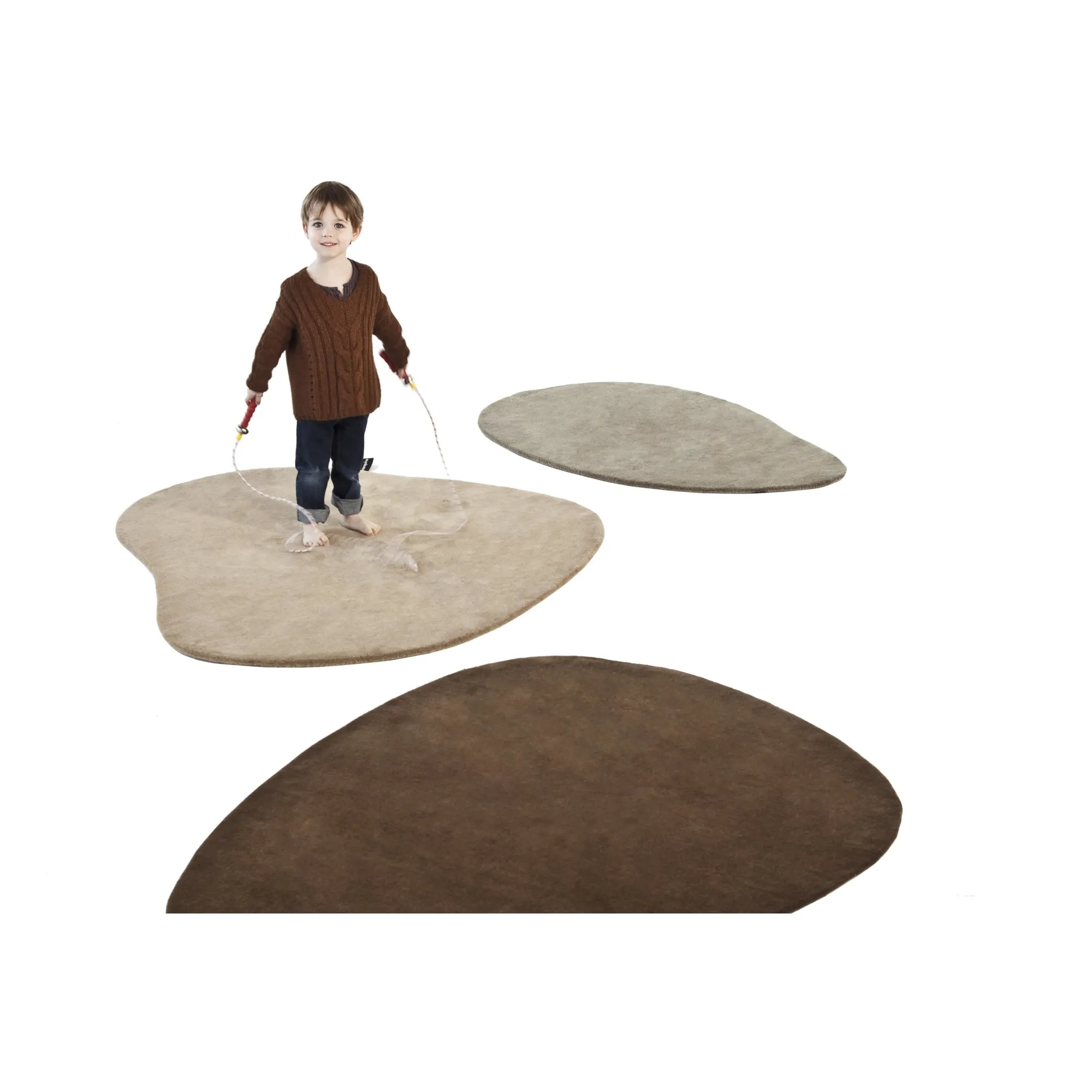 Tapis tufté Stone, Diego Fortunato | Sable- Image produit n°2