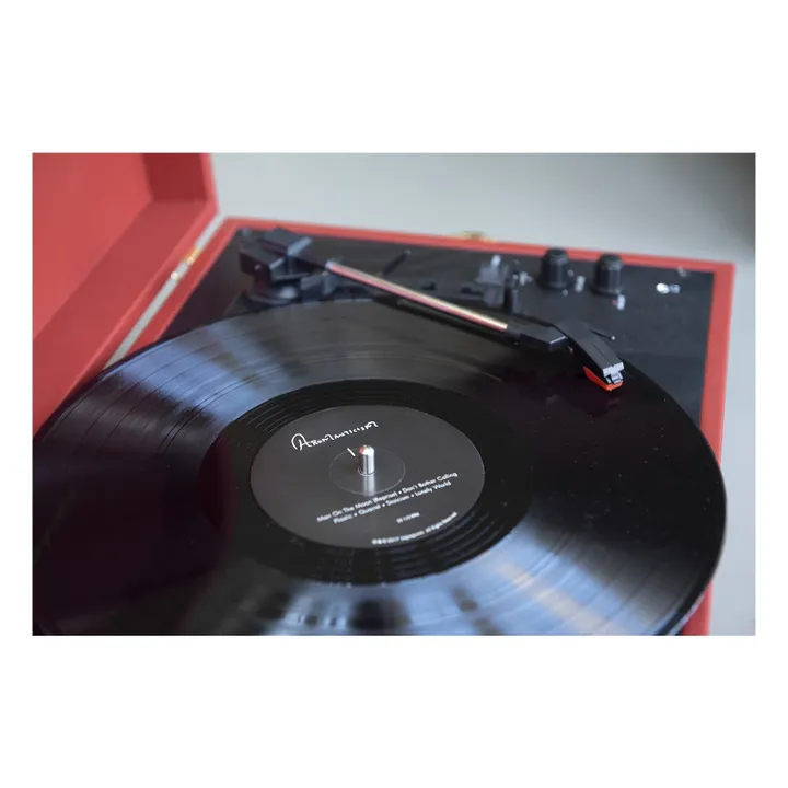Crosley Voyager Turntable | Red- Product image n°2