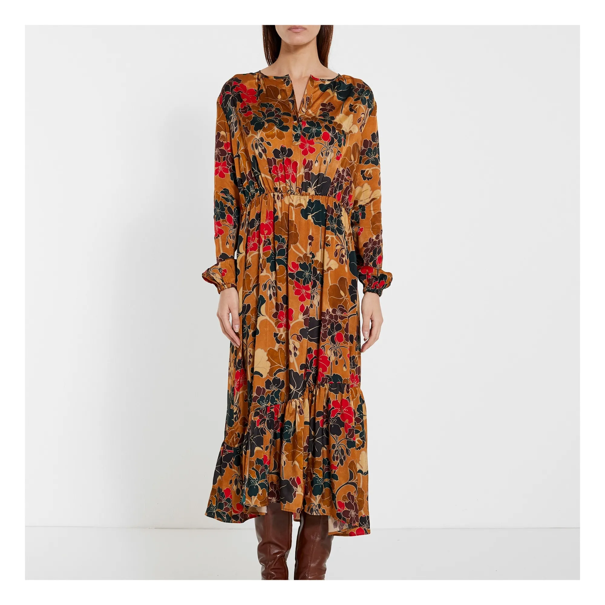 Chloé Stora Camel Raita Dress