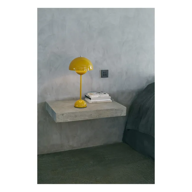Flowerpot VP3 Table Lamp, Verner Panton, 1969 | Mustard