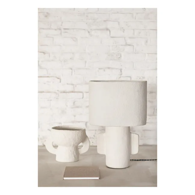 Earthy table lamp | White