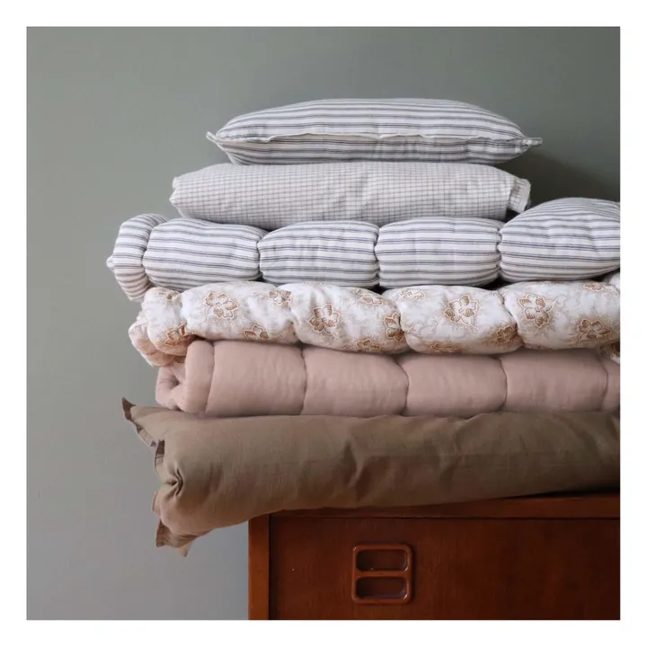 Manta Acolchada bordada a mano en algodón | Rosa Viejo- Imagen del producto n°1