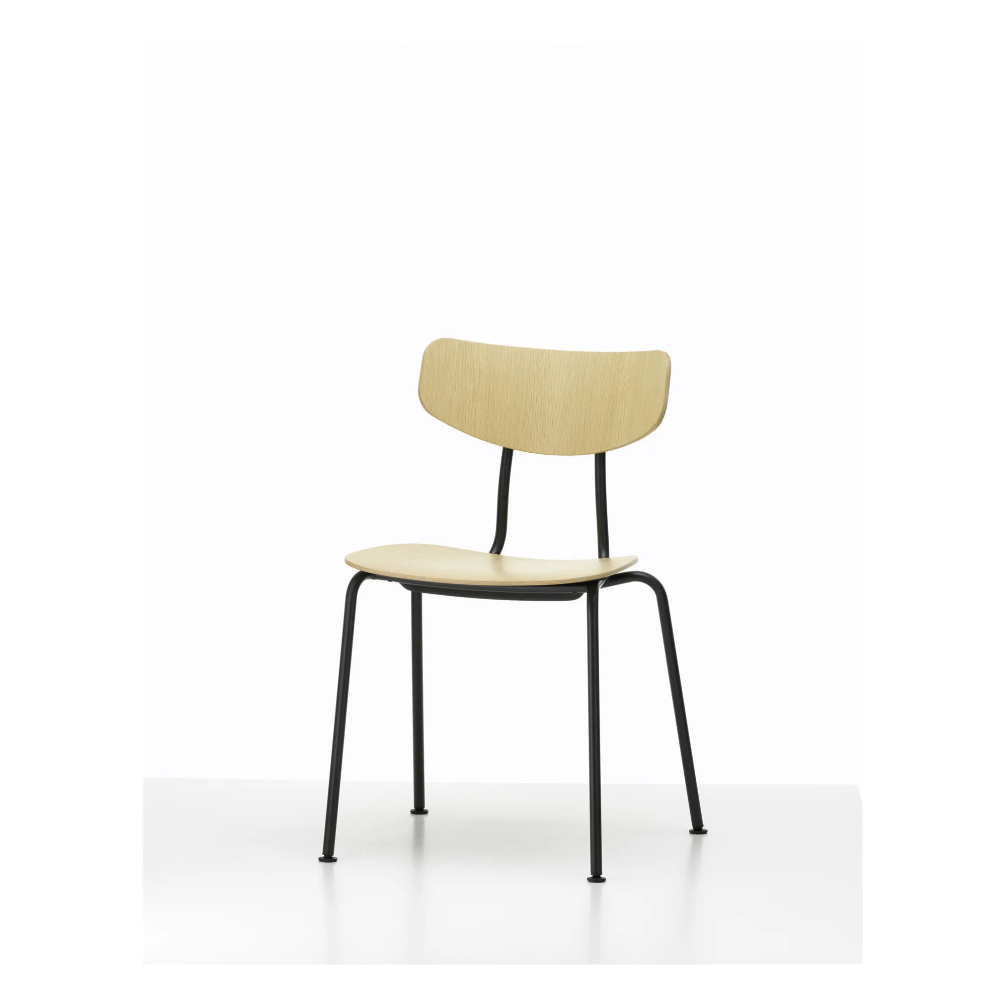 Chaise Moca - piètement noir - Jasper Morrison | Chêne- Image produit n°2