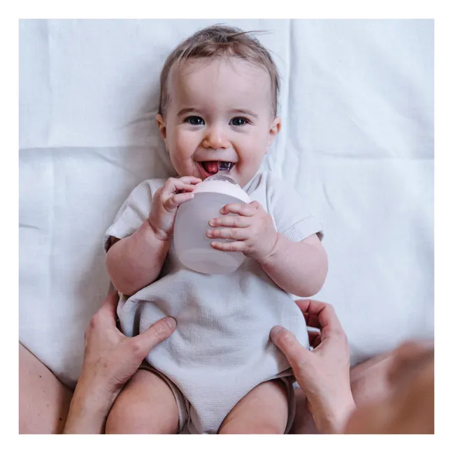 Fläschchen aus medizinischem Silikon und physiologischer Schnuller