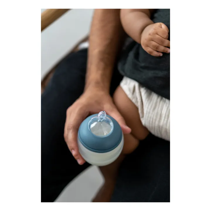 Biberon en silicone médical et tétine physiologique | Bleu gris- Image produit n°3