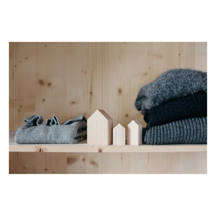 Cedar Wood Anti-moth Houses- Product image n°1