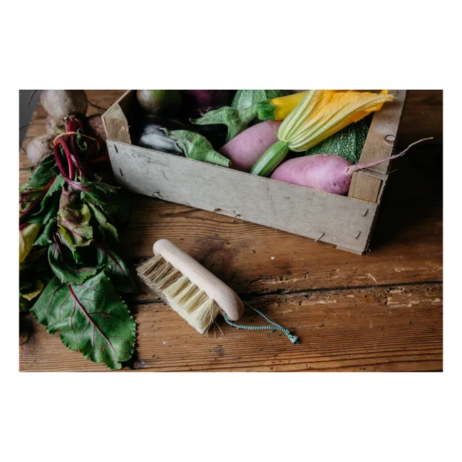 Gemüsebürste aus Buchenholz
