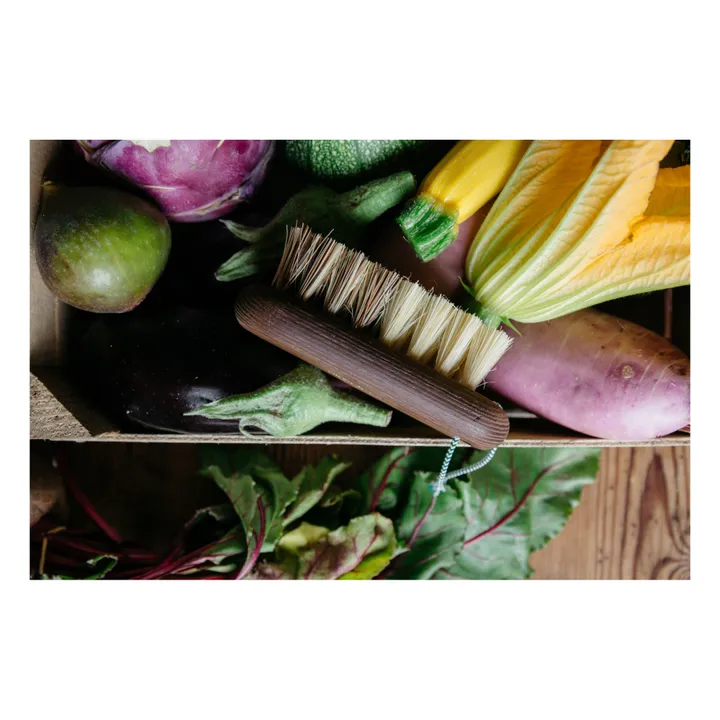 Brosse à légumes en frêne- Image produit n°4