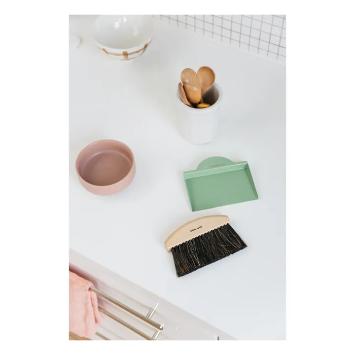 Caja con recogemigas de mesa - Clynk | Salvia- Imagen del producto n°1