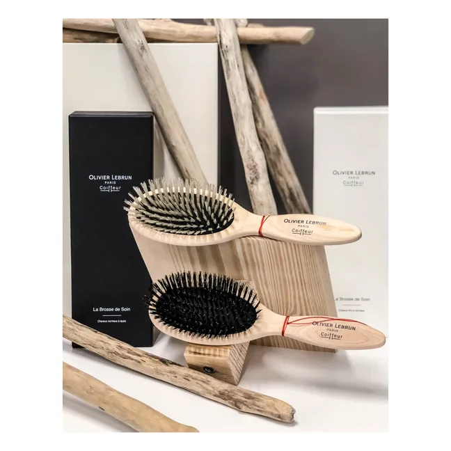 Brosse en frêne pour cheveux fins