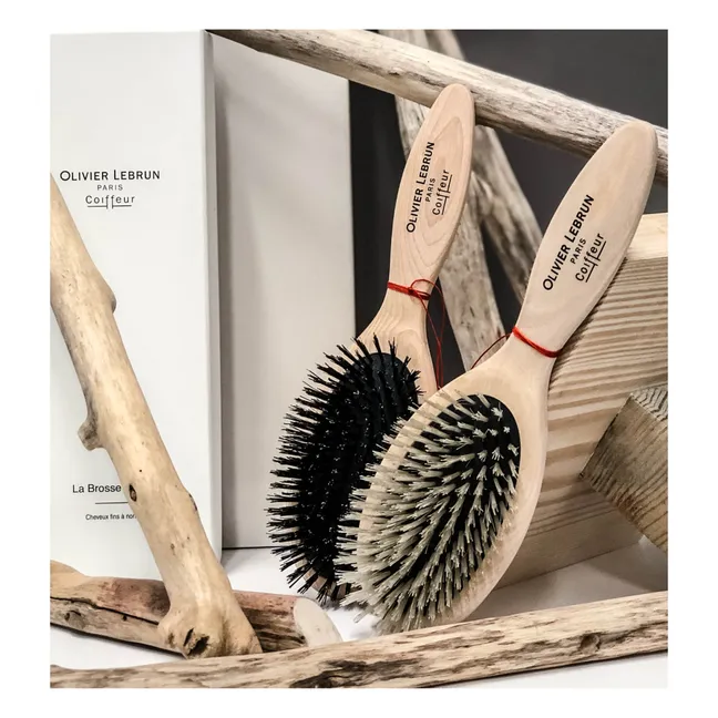 Brosse en frêne pour cheveux fins