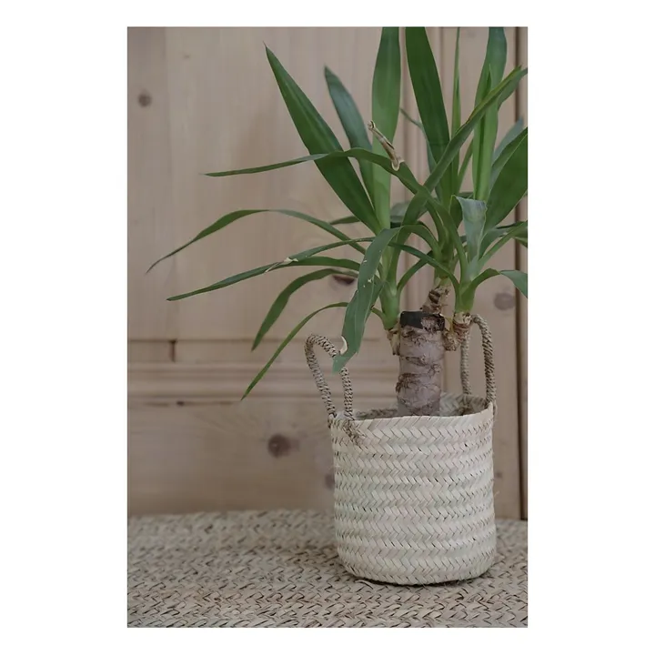 Flat Round Woven Palm Leaf Basket- Product image n°1