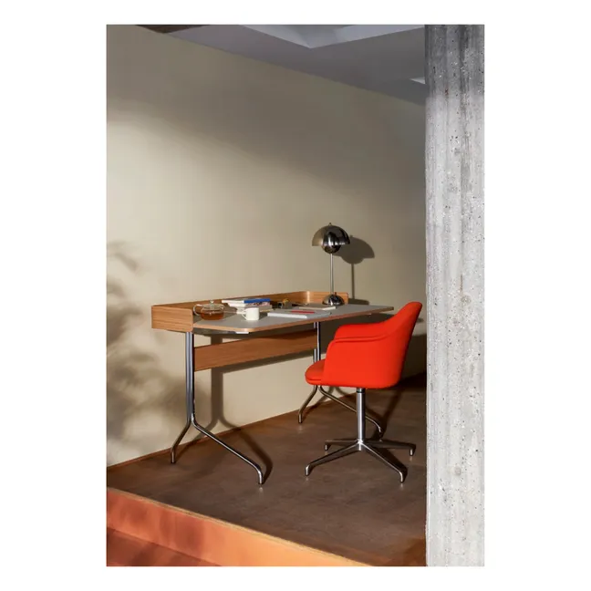 Pavilion AV17 Desk, Chrome Base | Oak