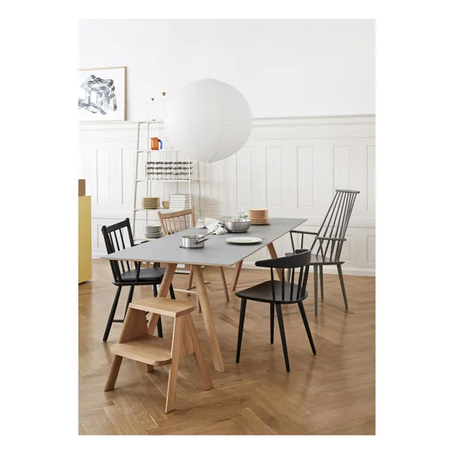 Table laquée CPH30, pietement en chêne  | Gris