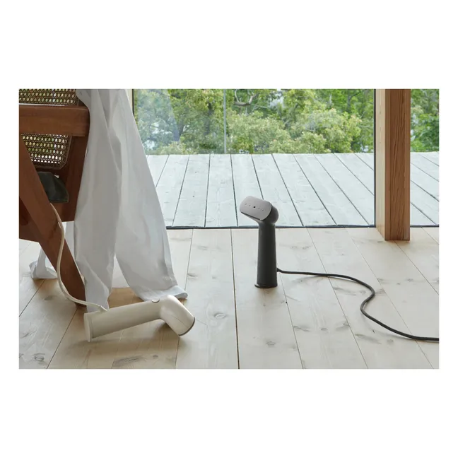 Cirrus N°3 Steamer  | Charcoal