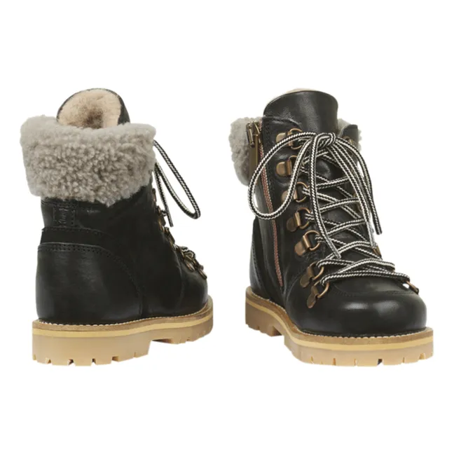 Sherpa-Lined Lace-Up Boots | Black