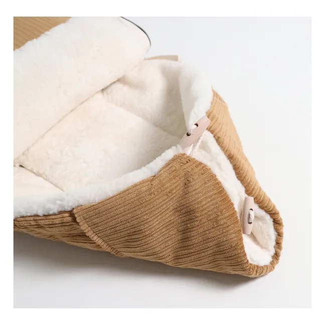 Filia Lambskin Baby Nest | Camel