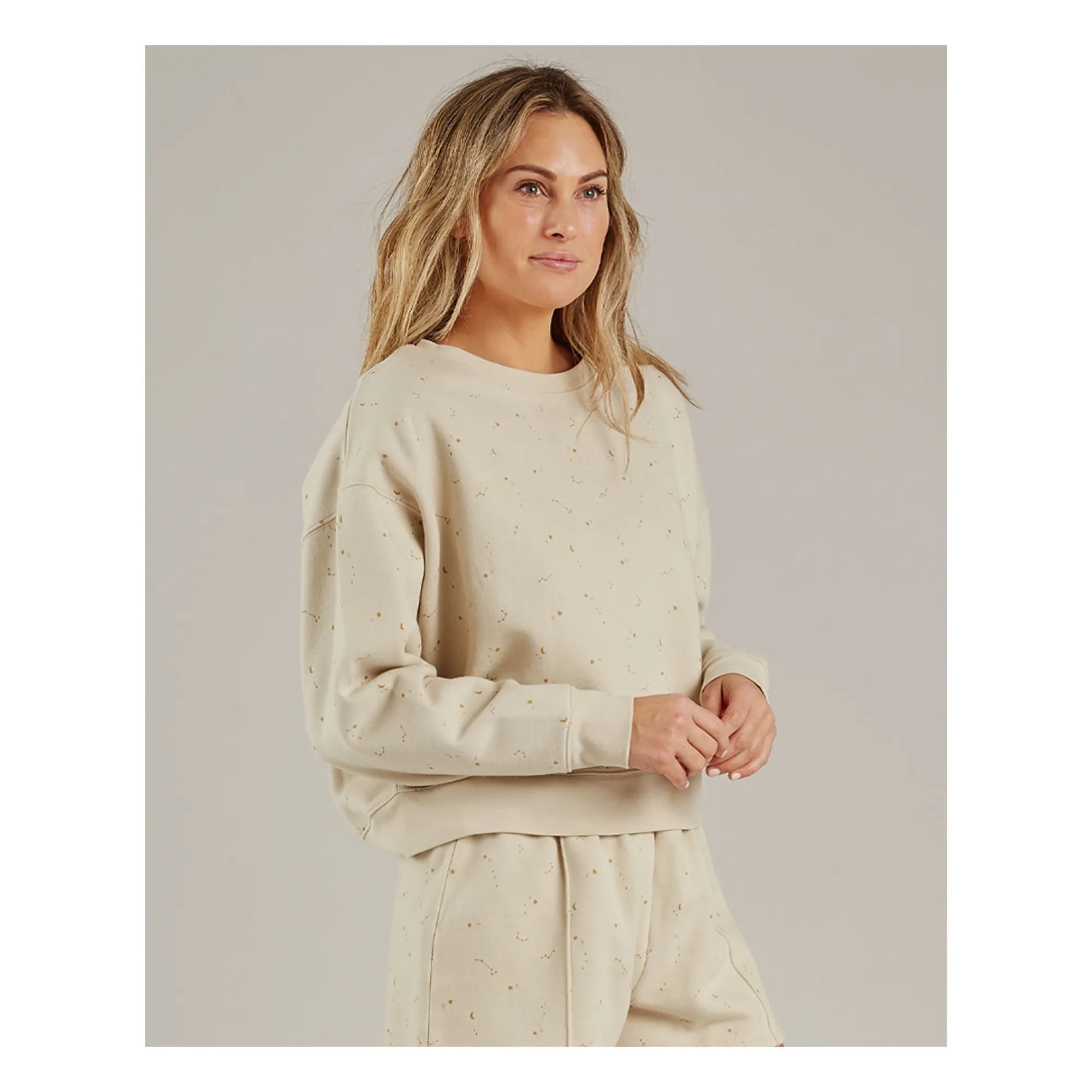 Rylee + Cru Women's Cream Sweatshirt - ’S Collection