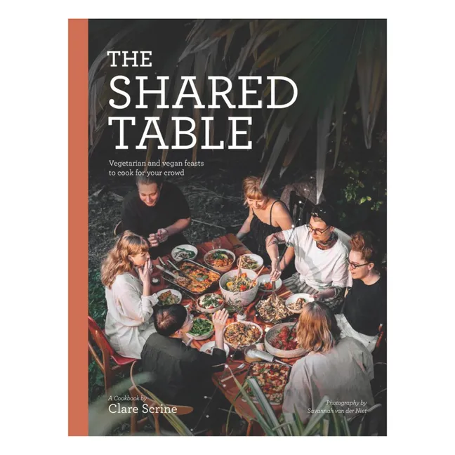 The shared table (Il tavolo condiviso) - Lingua: inglese