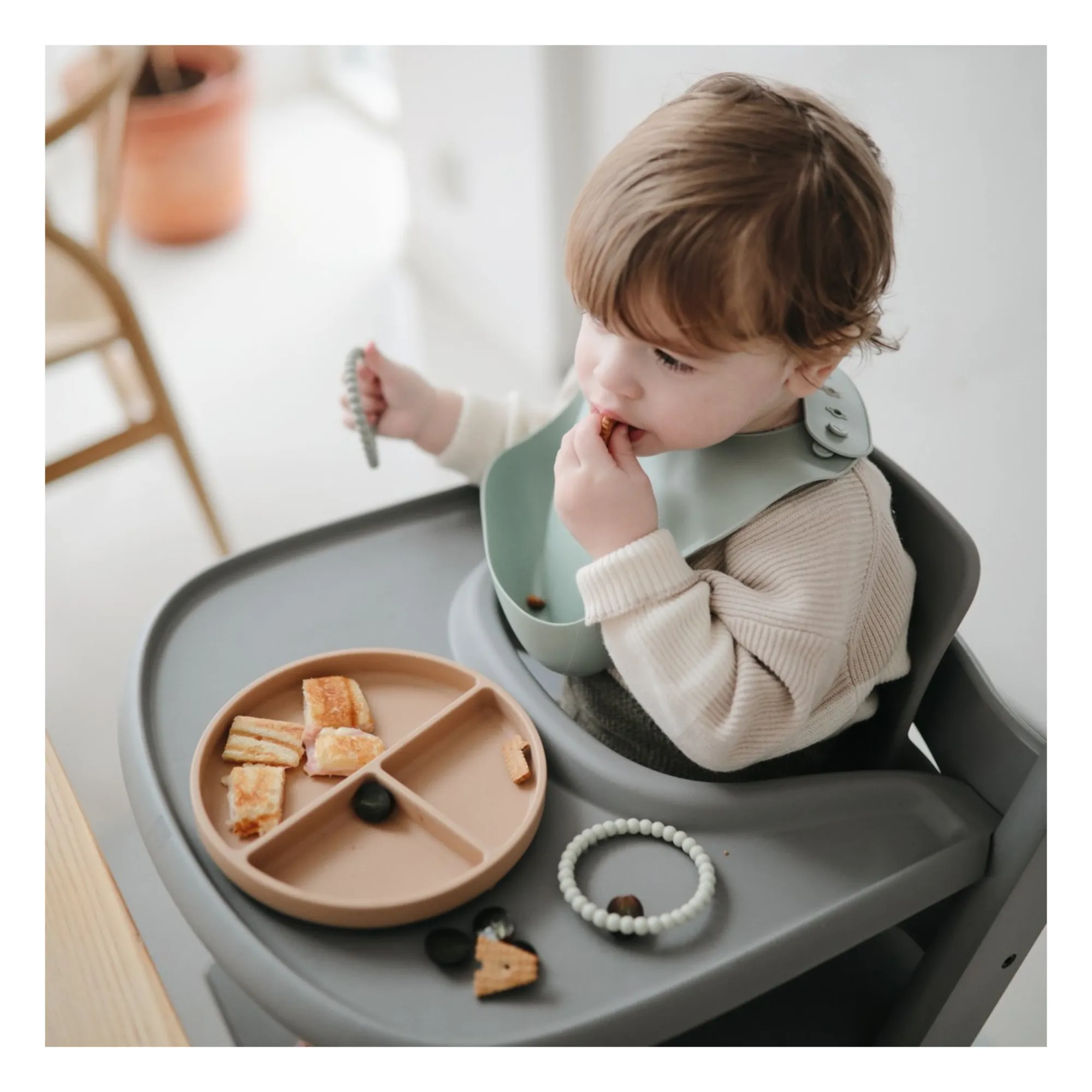Assiette en silicone | Beige- Image produit n°1