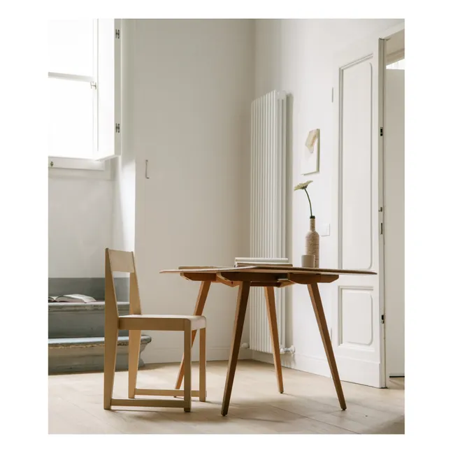Wooden Chair | Bois clair