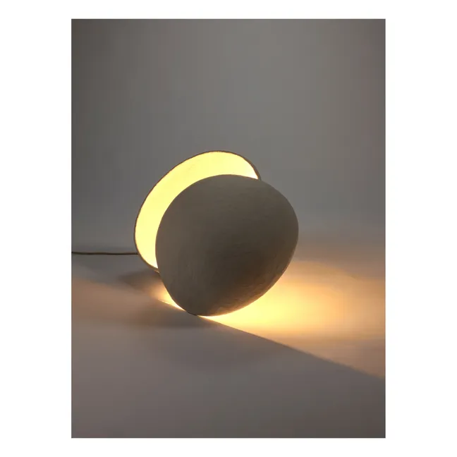 Runde Earth-Lampe aus Pappmaché | Weiß