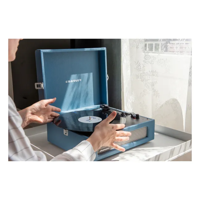 Crosley Voyager Bluetooth Turntable | Blue