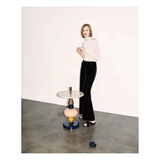 Tavolino, modello: Shuffle, in legno laccato - Mia Hamborg | Grigio