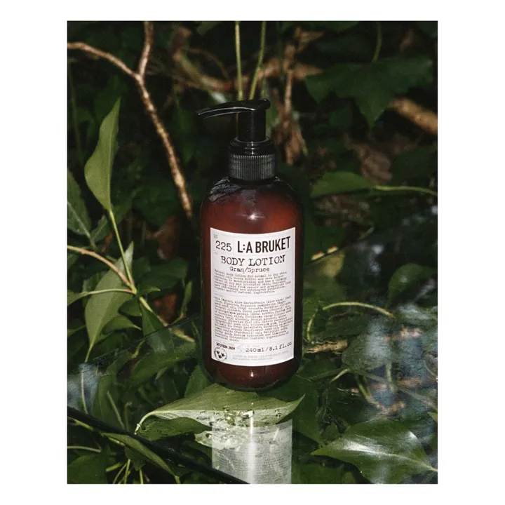 225 Spruce Body Lotion - 240 ml- Product image n°1