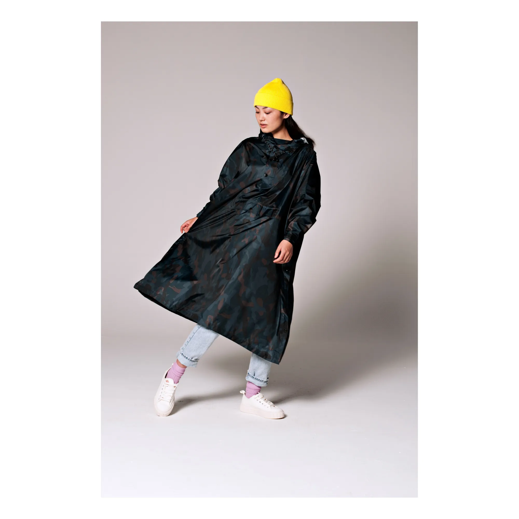 Cape Imperméable Art Camo | Noir- Image produit n°1