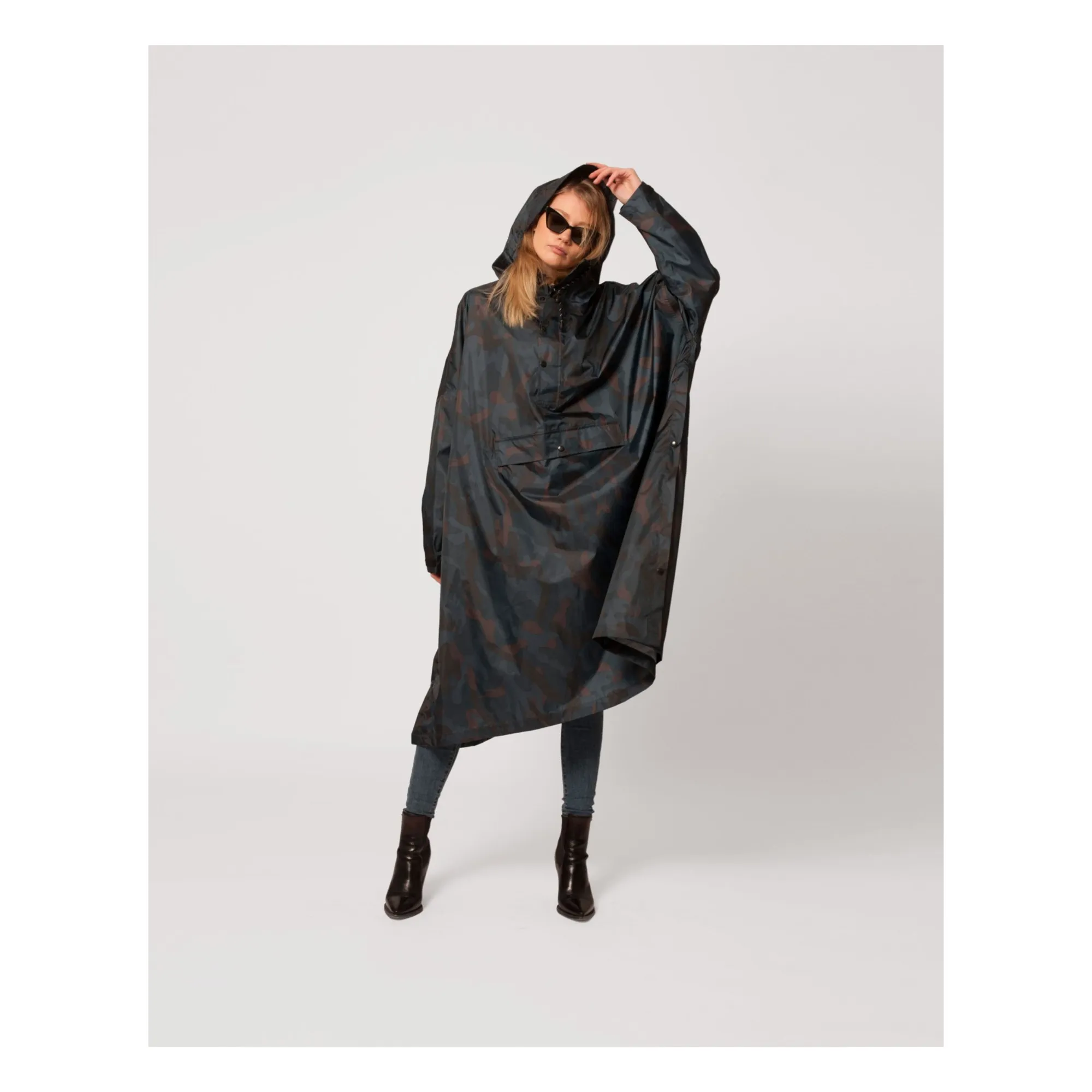 Cape Imperméable Art Camo | Noir- Image produit n°2