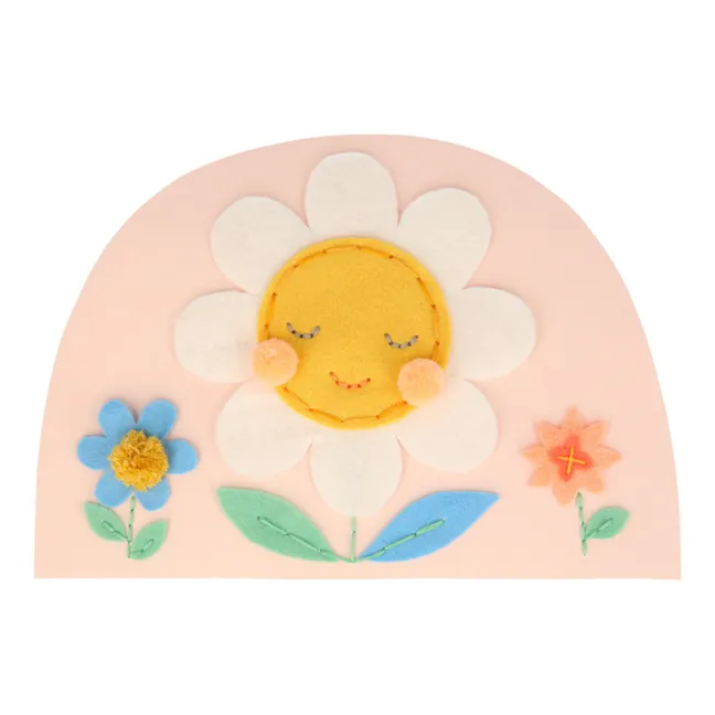 Maletín con flores bordadas