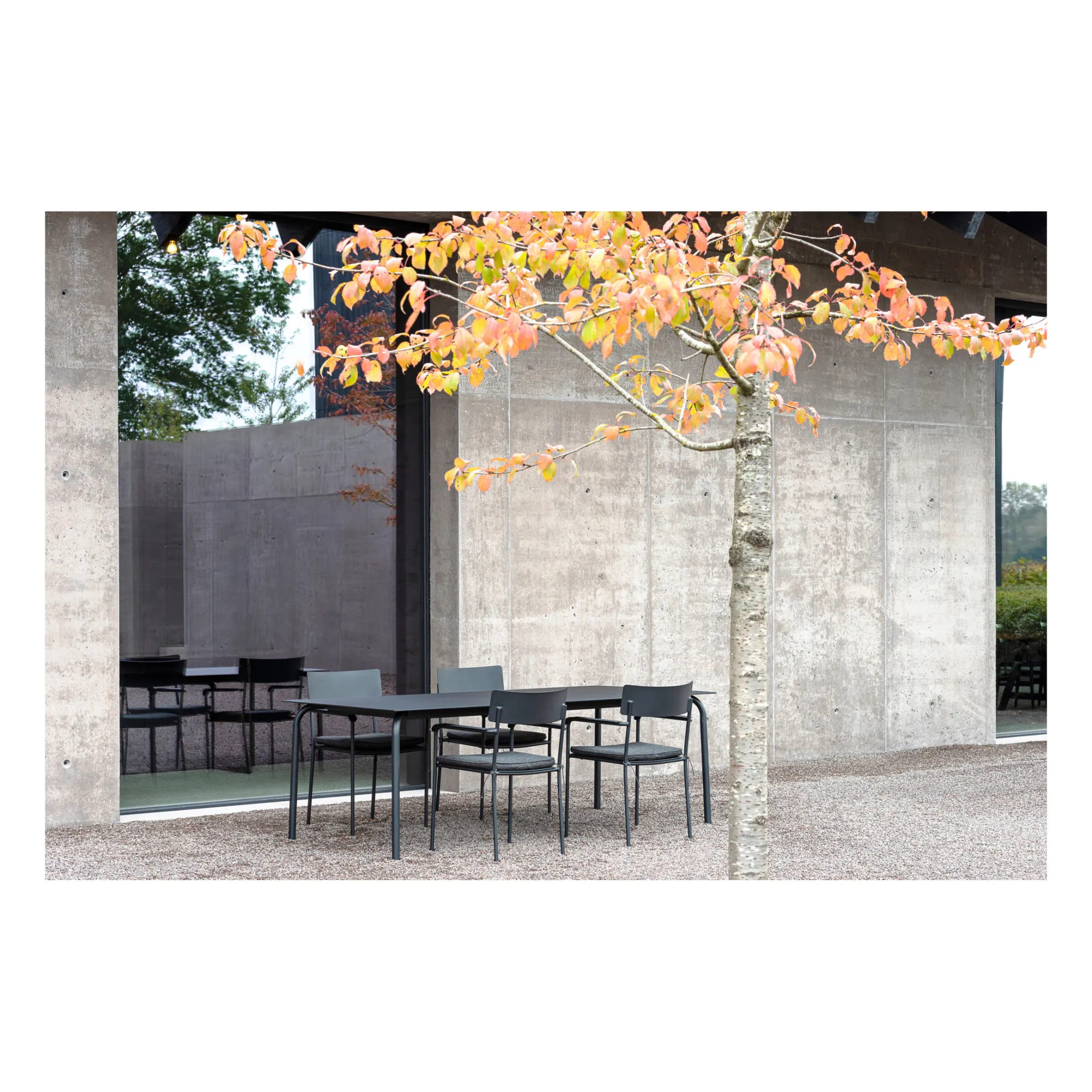 Table à manger August outdoor | Noir- Image produit n°1