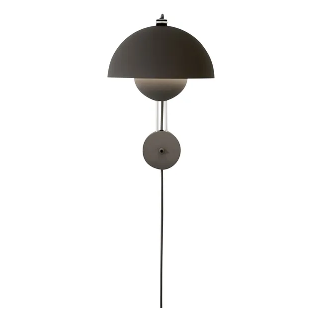 Flowerpot VP8 Wall Light | Black